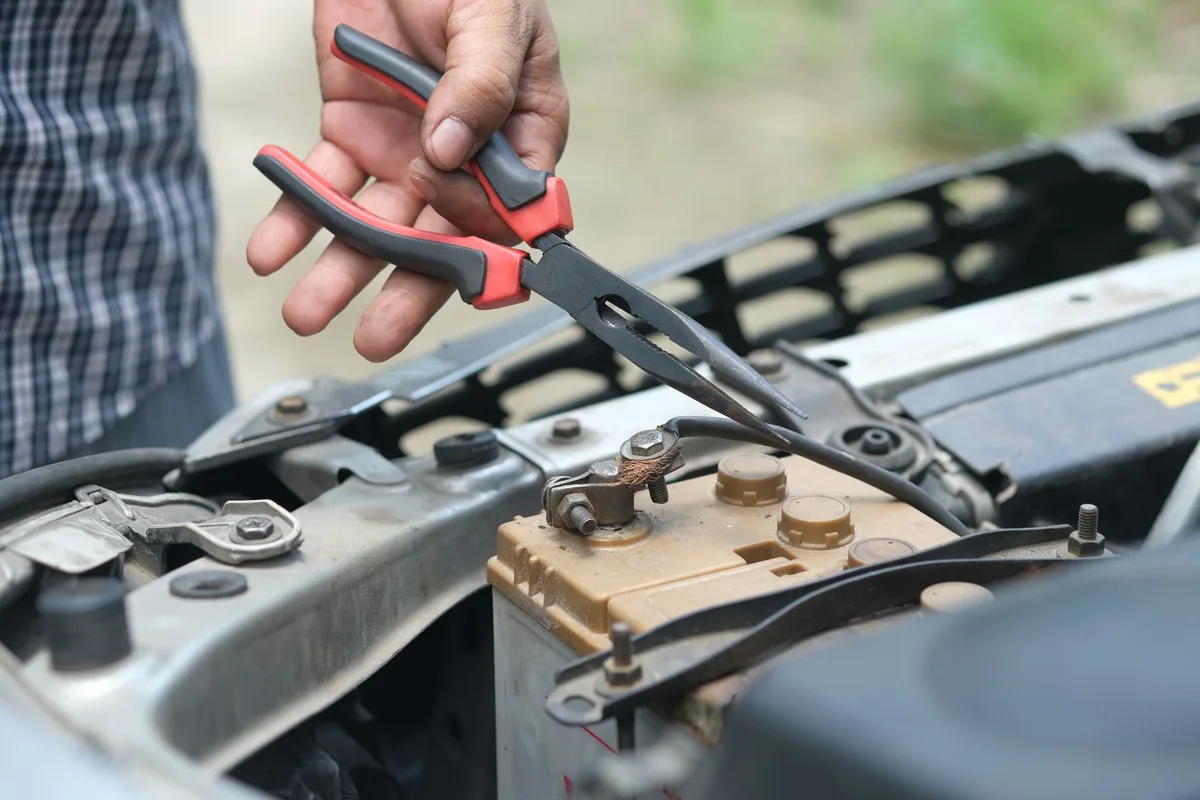 battery terminal position