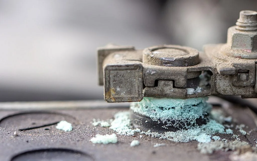 corroded battery terminal connection