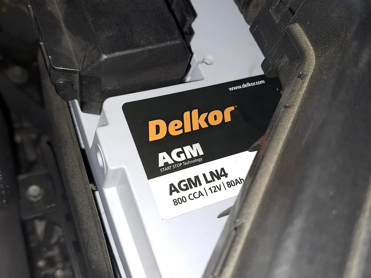 how long does an AGM battery last
