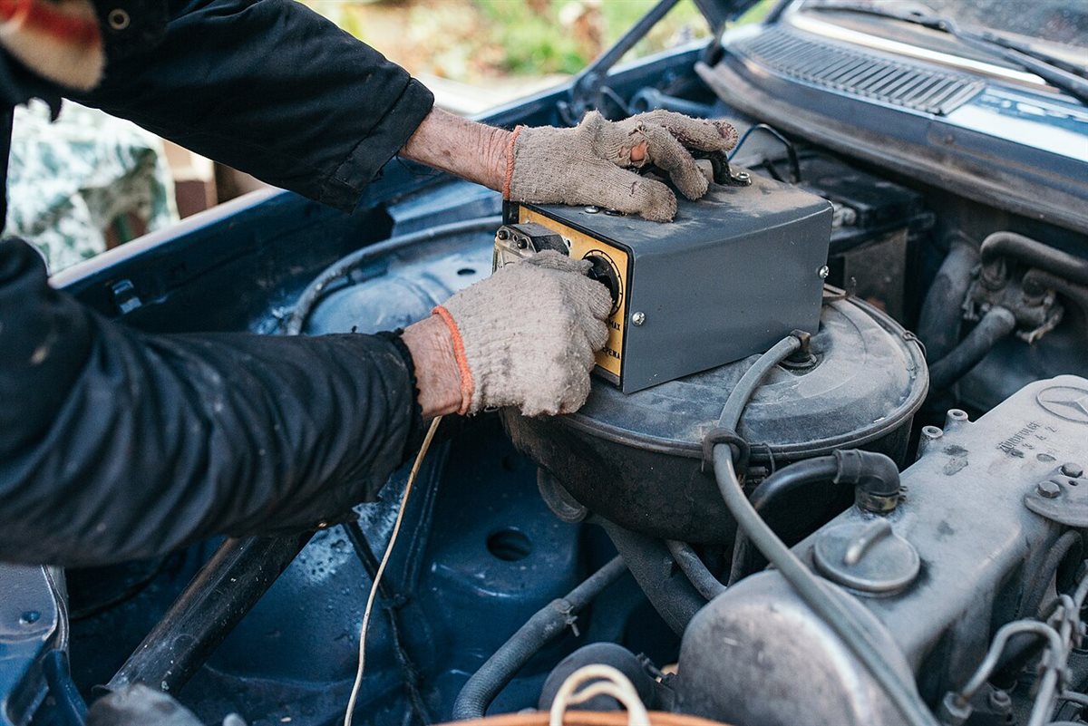 How Long Should a Car Sit Before Testing Battery?