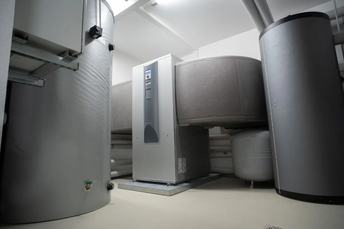 Keyword: "heat pump vs furnace cost"