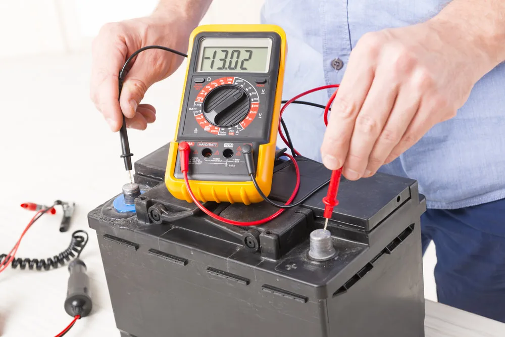 battery voltage test