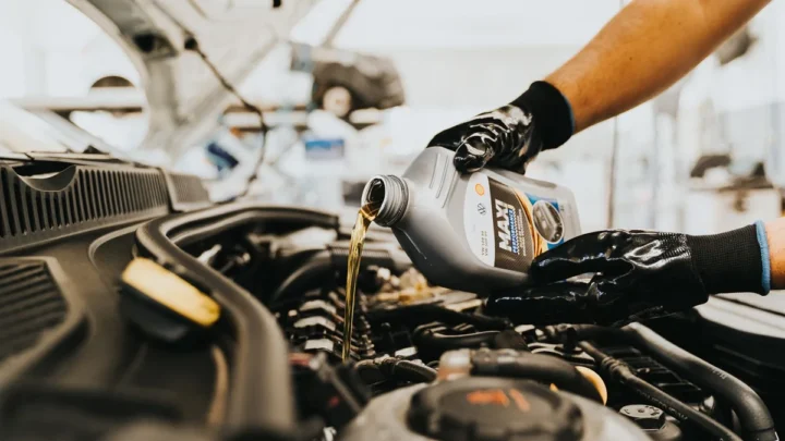 Can You Mix Different Brands of Motor Oil? What to Know